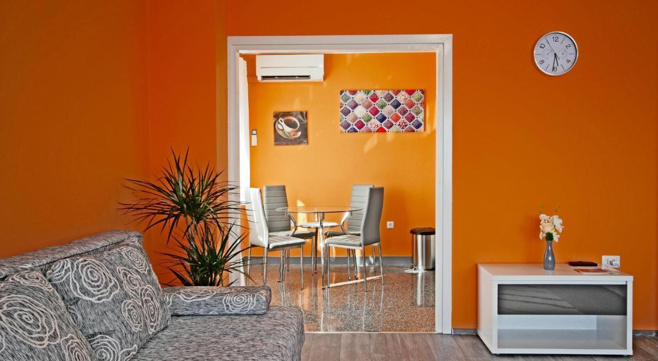 Rino****, 58m², 170m From The