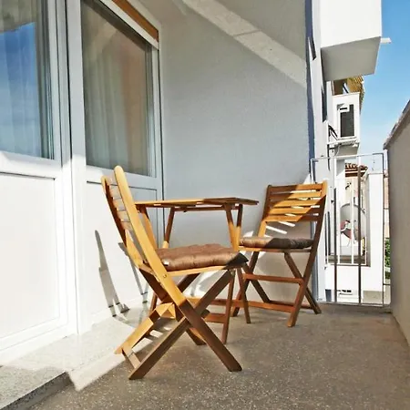 Apartment Rino****, 58M², 170M From The Beach Rijeka Exterior photo
