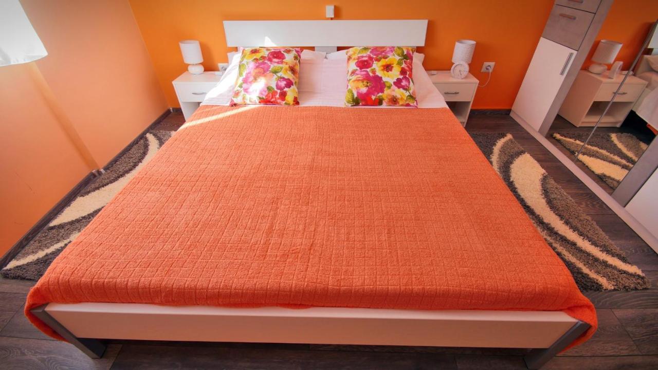 Apartment Rino****, 58m², 170m From The