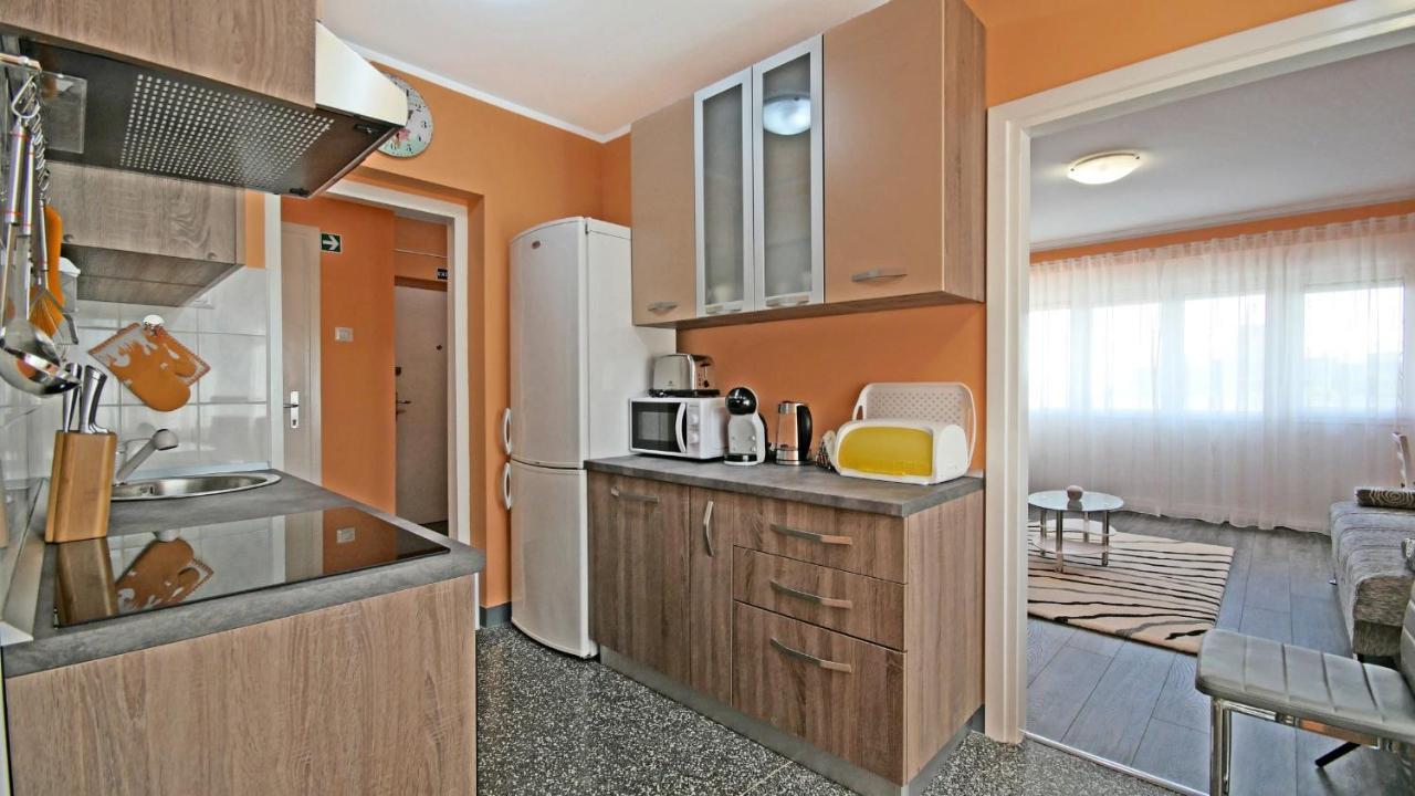 Rino****, 58m², 170m From The Apartment