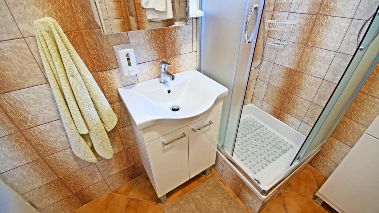 Rino****, 58m², 170m From The * Rijeka