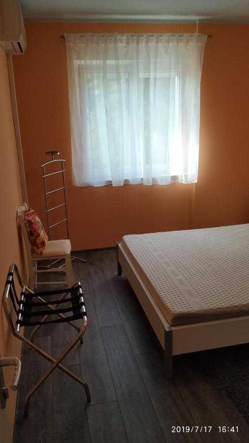 Rino****, 58m², 170m From The Apartment
