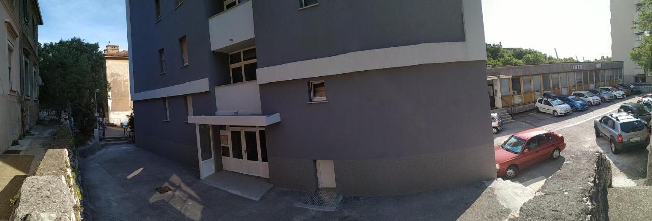 Apartment Rino****, 58m², 170m From The Rijeka